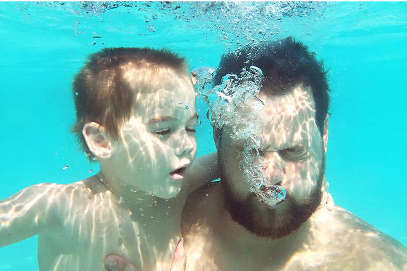Nine tips for shooting underwater photography with your smartphone! Catch it all on Haus of Layne! #iPhonePhotographyTips #UnderwaterPhotography #SmartphonePhotographyTips