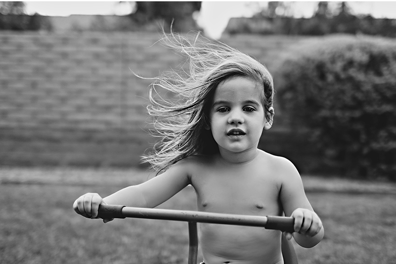 A girl in the storm. Childhood in black and white | KaraLayneAndCo.com