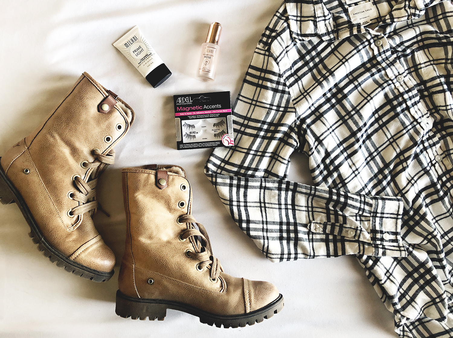 Sharing my latest finds and obsessions for the month of March! From the softest plaid button down to new drugstore makeup finds... you are going to love them! #Milani #MilaniMakeup #Americanagle #Roxy #Boots #ArdellMagneticAccents #FashionFinds #StyleFinds