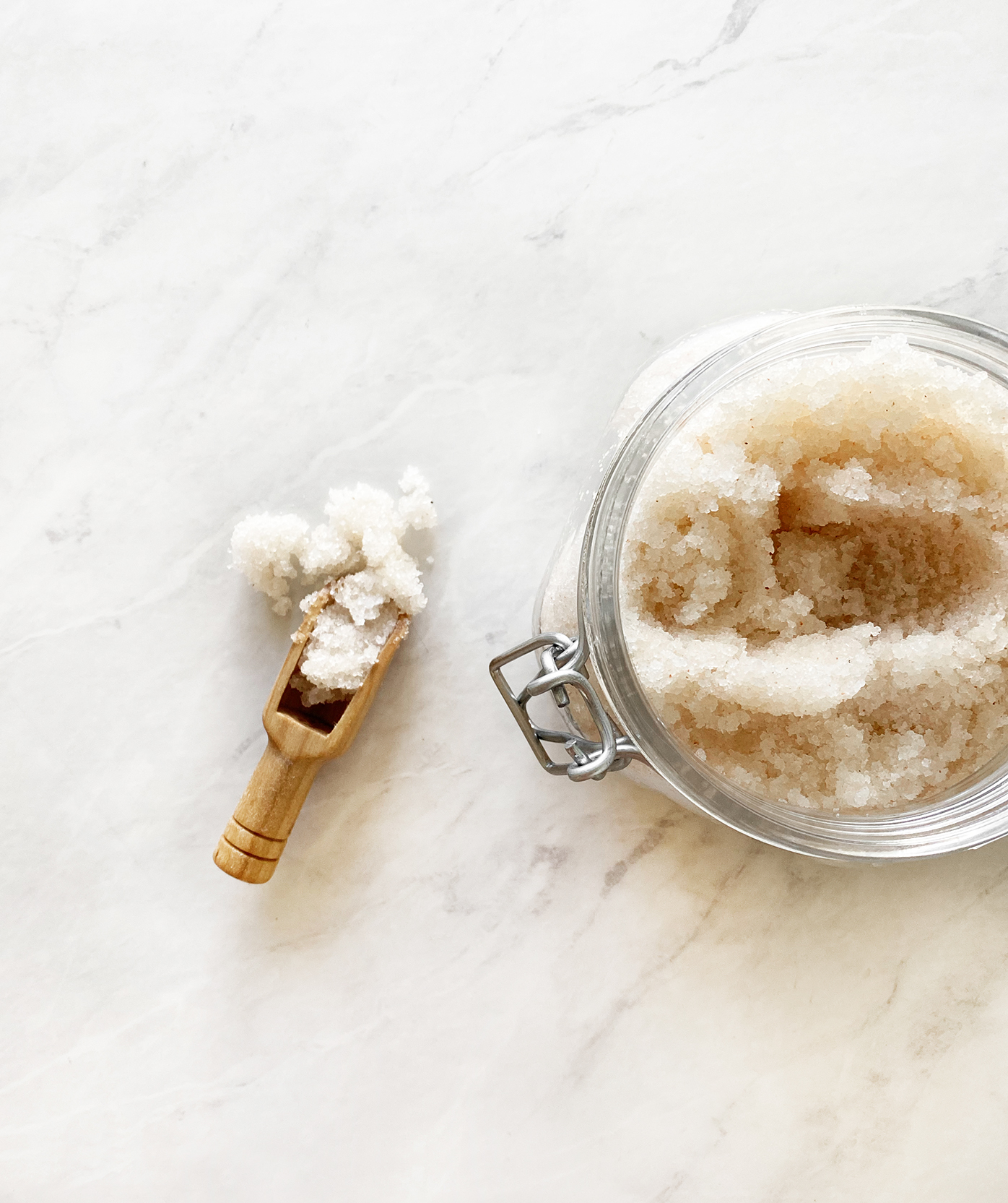 Sharing an all-natural and homemade salt body scrub. So moisturizing, helps detoxify, and gives your skin a deep clean. Catch it now at KaraLayne.com!