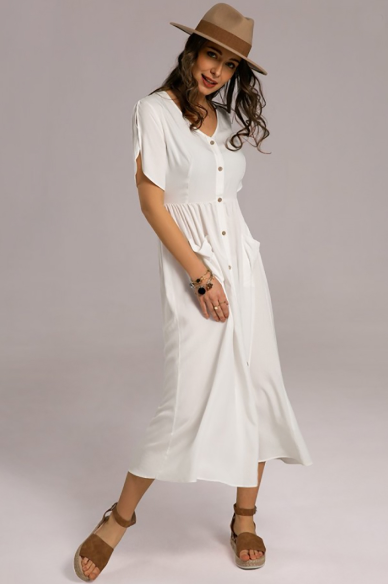 Gathered up my favorite modest dress finds for the summer. Browse them over on KaraLayne.com