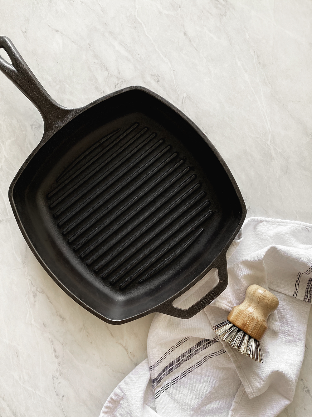 I'm sharing 8 reasons why we made the switch to cast iron cookware and love it. This was another baby step we made in the efforts to reduce our toxin load and creating a safer home. Learn more and shop my favorite cast iron cookware finds over on KaraLayne.com!