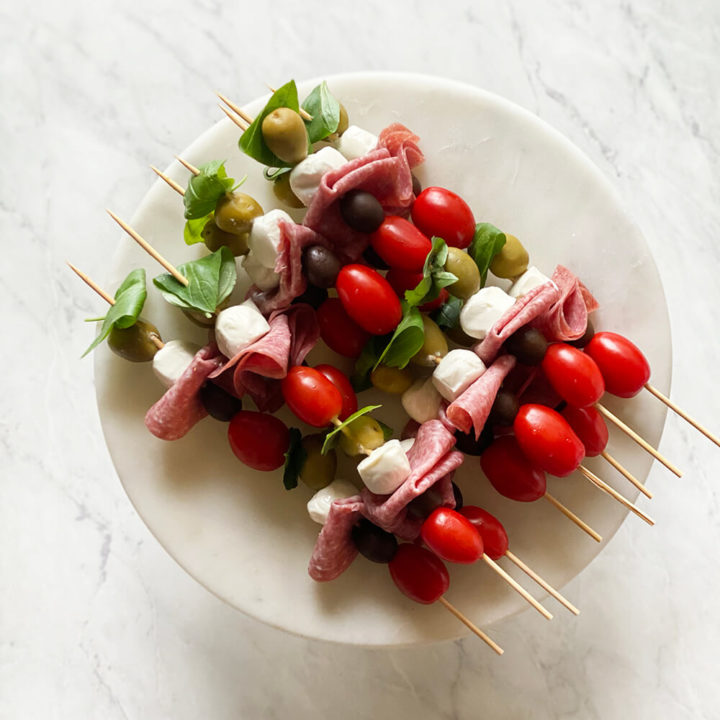 Antipasto skewers and an easy appetizer for those summer gatherings! Light, fresh, and delicious. Catch them over on KaraLayne.com