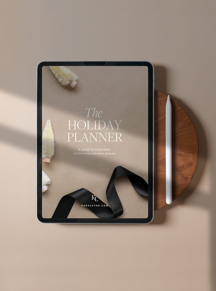 How to achieve your best holiday season yet with The Holiday Planner! This time of year can be overwhelming, but it doesn't have to be. With intentional planning, I am giving you the complete blueprint to flipping the script and cultivating an intentional and beautiful holiday season!