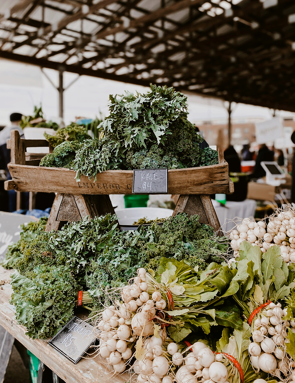 Simplify your plate, simplify your life. Learn all about why I eat farm-to-table and the simplicity it has brought into our family's life. All over on KaraLayne.com!