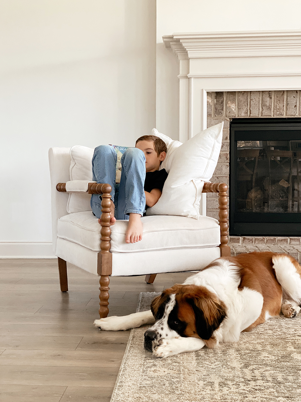 Explore the idea of slow living at home and how small, intentional choices can create a calmer, more unhurried home. From reducing visual noise to embracing everyday rhythms and leaving room to linger, The Luxury of an Unhurried Home is a reminder that a beautiful home is ultimately about the life happening inside it.